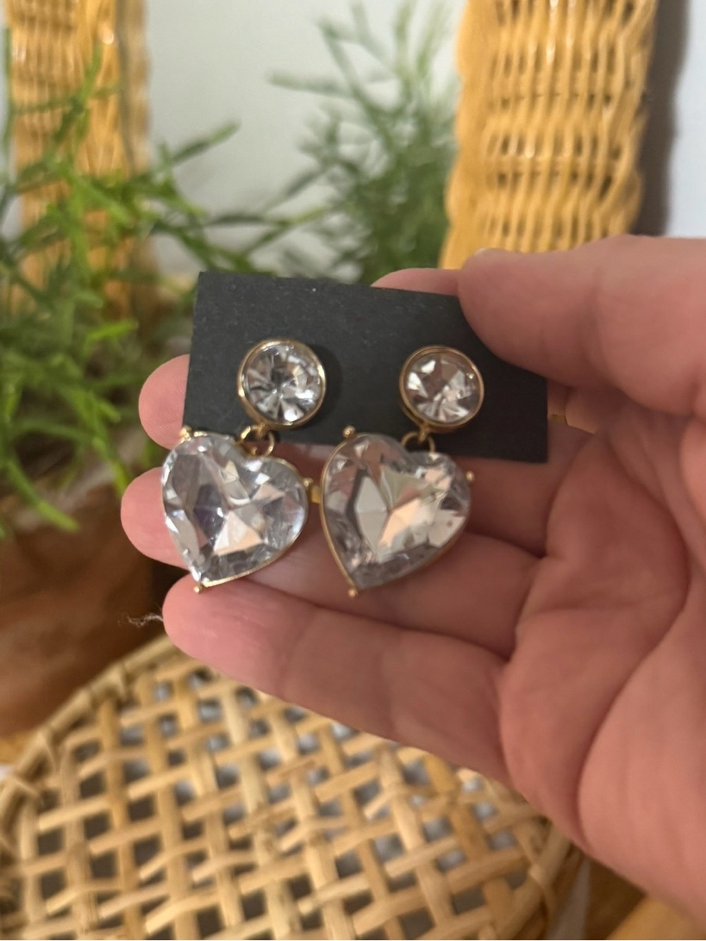 EARRINGS | large hearts